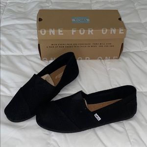 TOMS Shoes